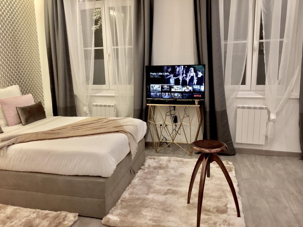 Midpoint By Life Renaissance Appartement